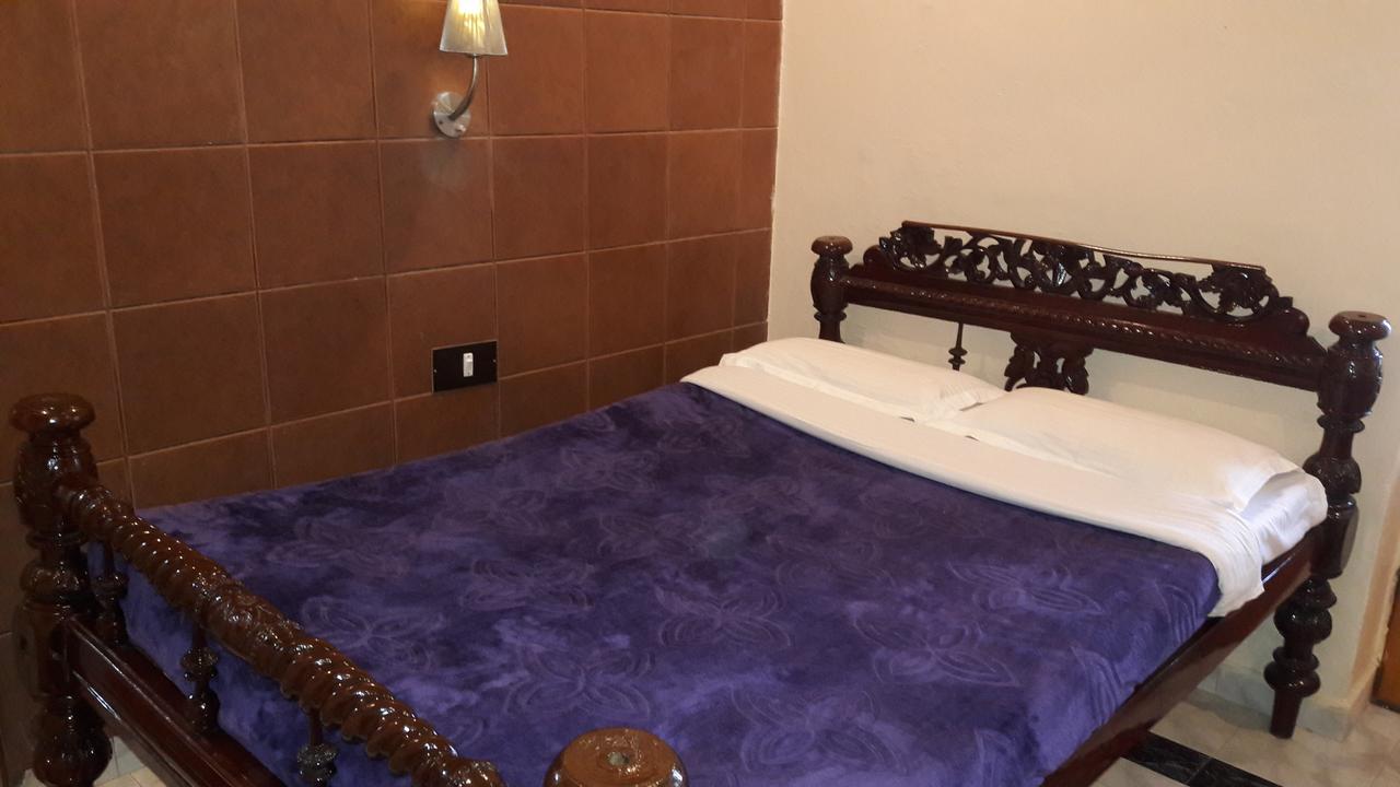 Hotel Oyo 3682 Pallavi International
