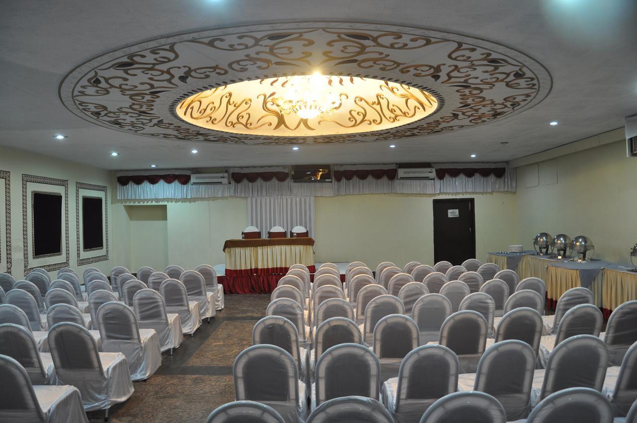 Hotel Oyo 3682 Pallavi International